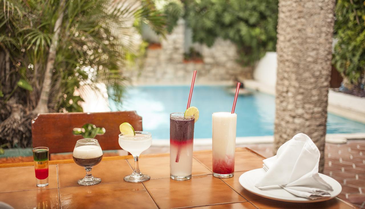 Hotel Carrillos Cancún Buitenkant foto
