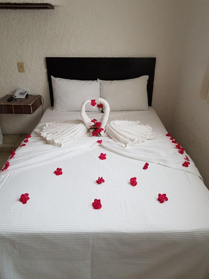 Hotel Carrillos Cancún Buitenkant foto