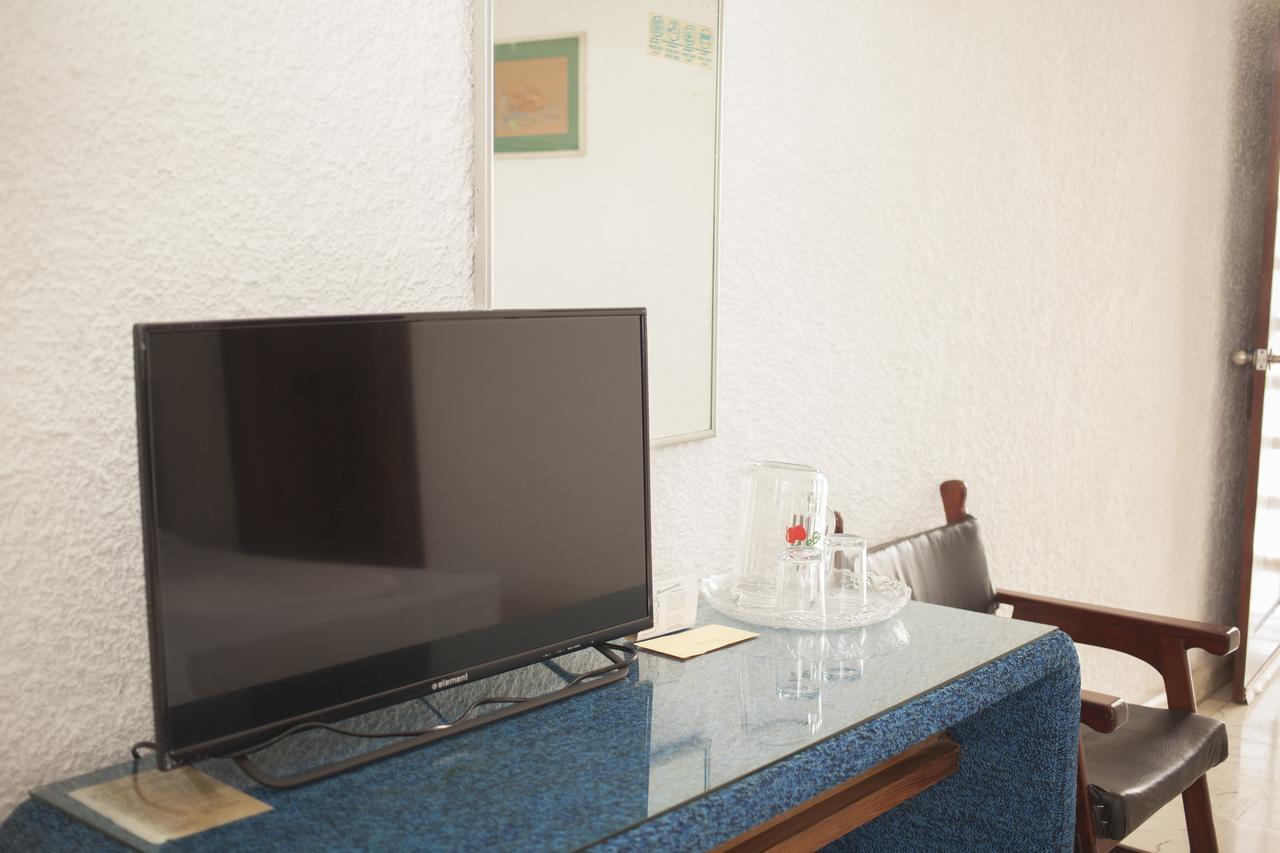 Hotel Carrillos Cancún Buitenkant foto